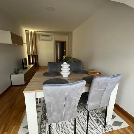 Apartment Nordes Malpica